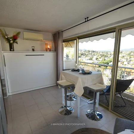 2 étoiles - Sur Le Port - Cannes Marina Appartamento